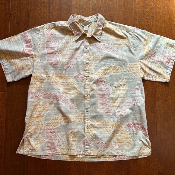 Cooke Street Honolulu Reverse Print Short Sleeve Button Down Shirt, Size 3XL - Picture 2 of 16